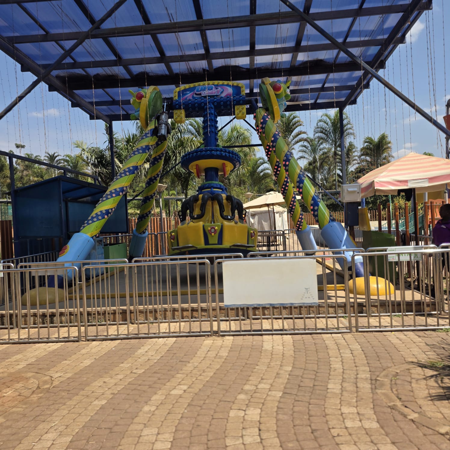 Funscapes-two-rivers-theme-park-UFO-orbit-1.jpeg