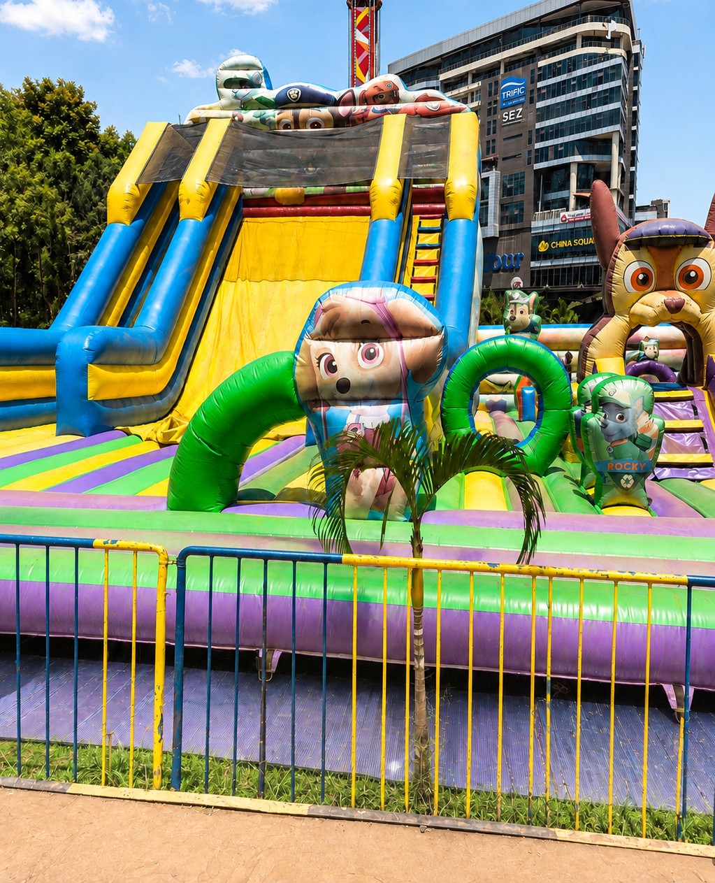 funscapes-two-rivers-Theme-park-bouncy-castle-1-1